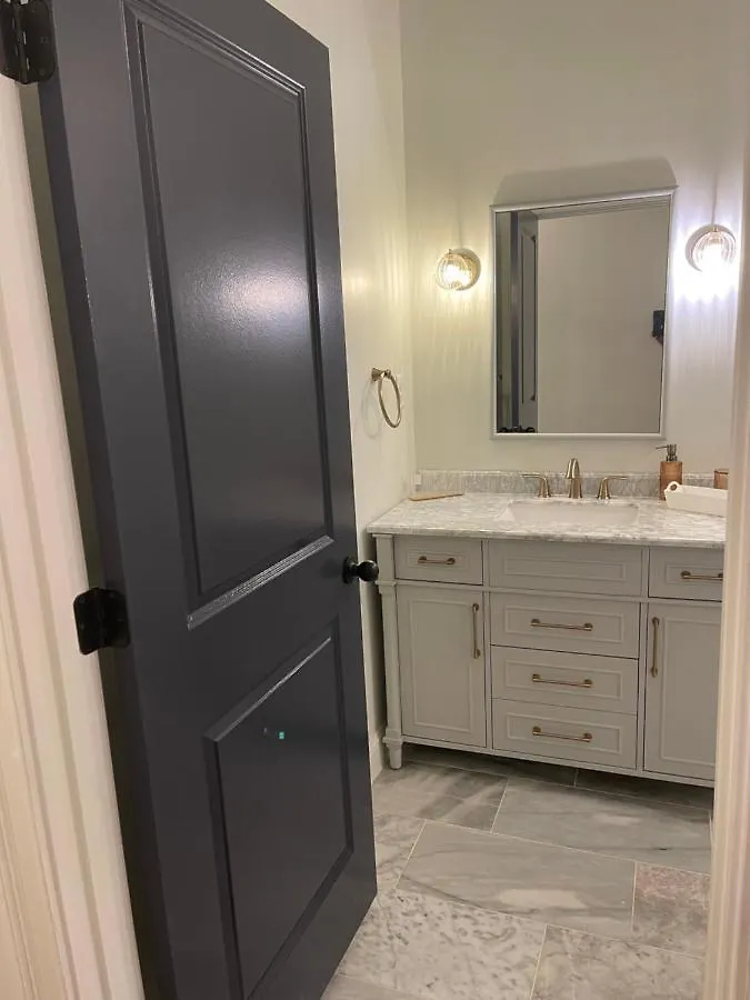 Gold Suite By Hollyhock- Executive-Level Living Louisville 0*,